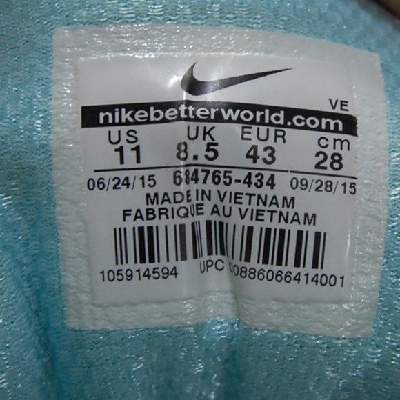 Nikes - Picture 6 of 6